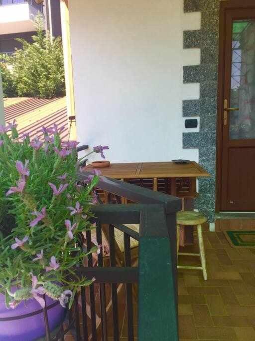 コモCasa Il Porticciolo Cernobbio Houseアパートメント エクステリア 写真