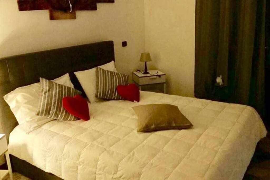 コモCasa Il Porticciolo Cernobbio Houseアパートメント エクステリア 写真