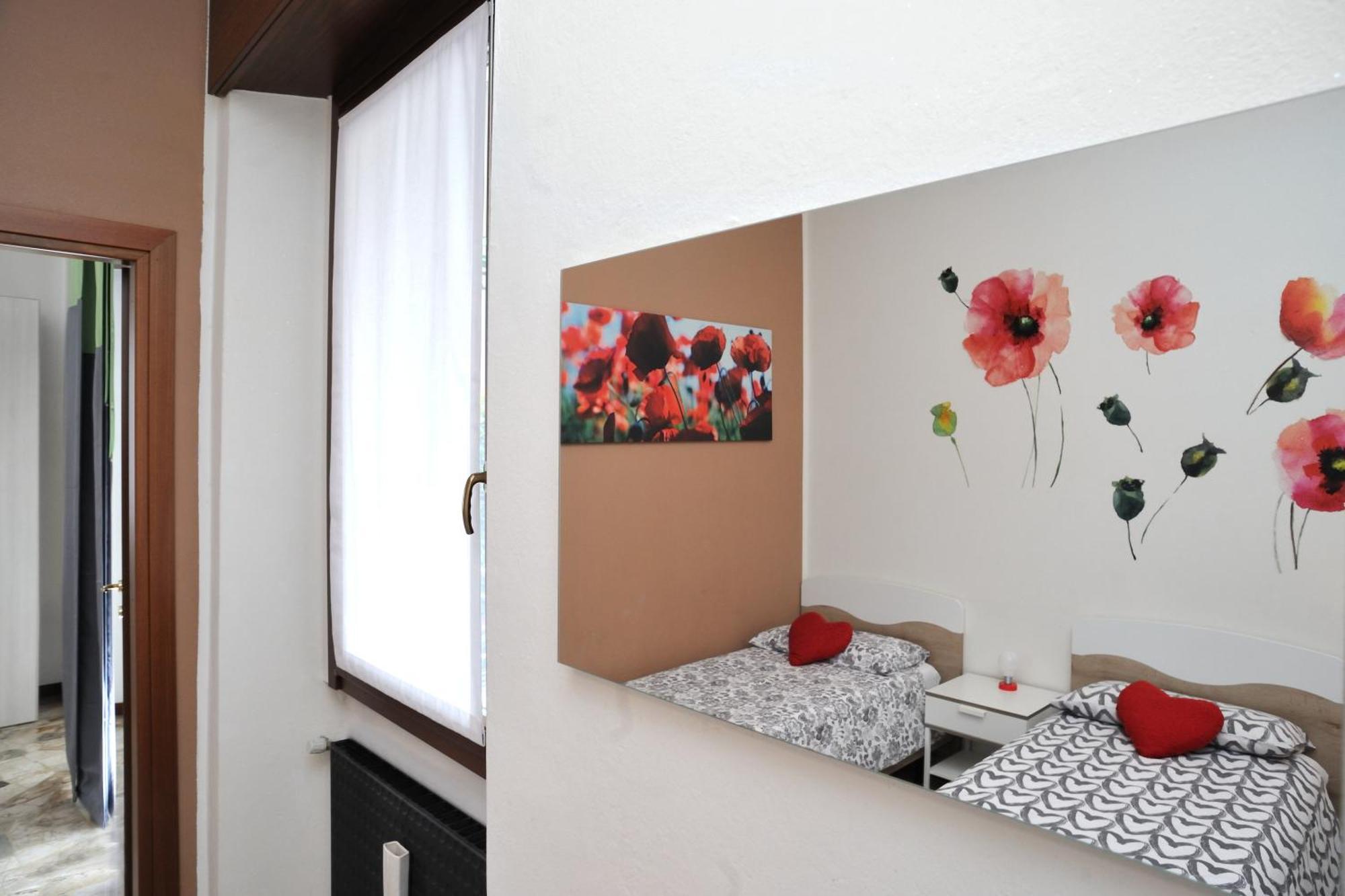 コモCasa Il Porticciolo Cernobbio Houseアパートメント エクステリア 写真