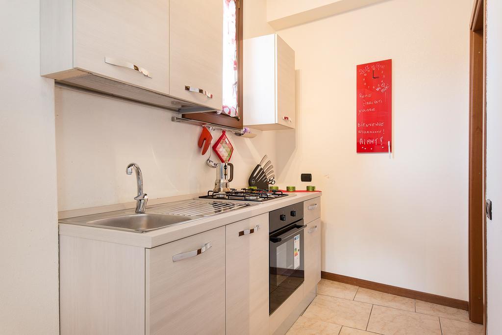 コモCasa Il Porticciolo Cernobbio Houseアパートメント エクステリア 写真